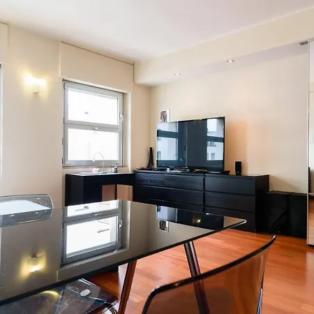 Altido Bright Studio For 2 Close To Apartment *
